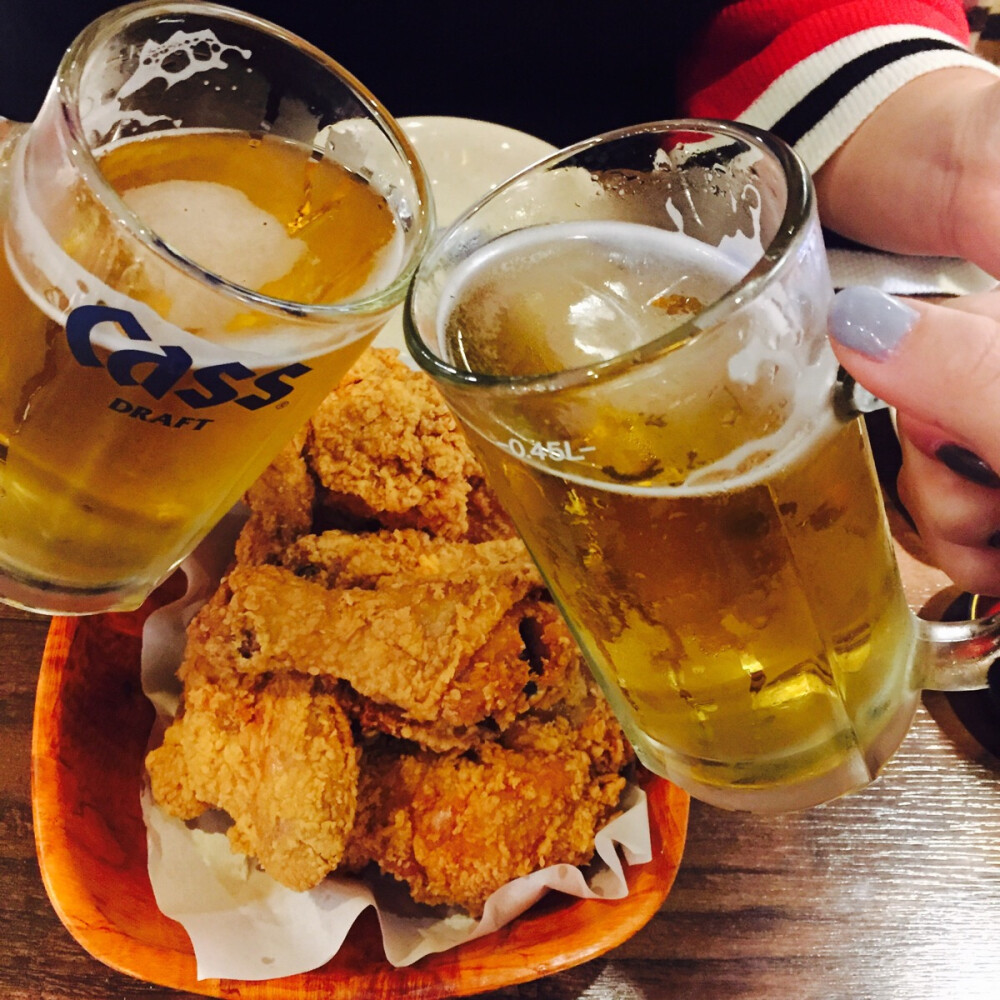 炸鸡 啤酒 干杯