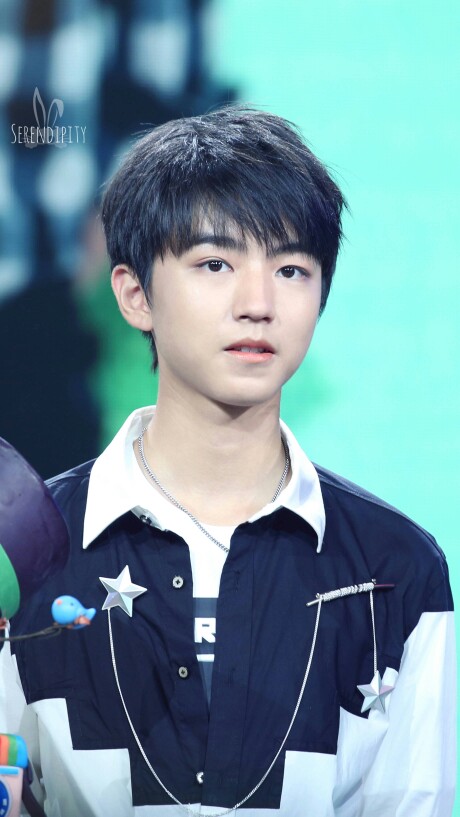 王俊凯 #tfboys 1108王源十六岁生日会 高清 帅气