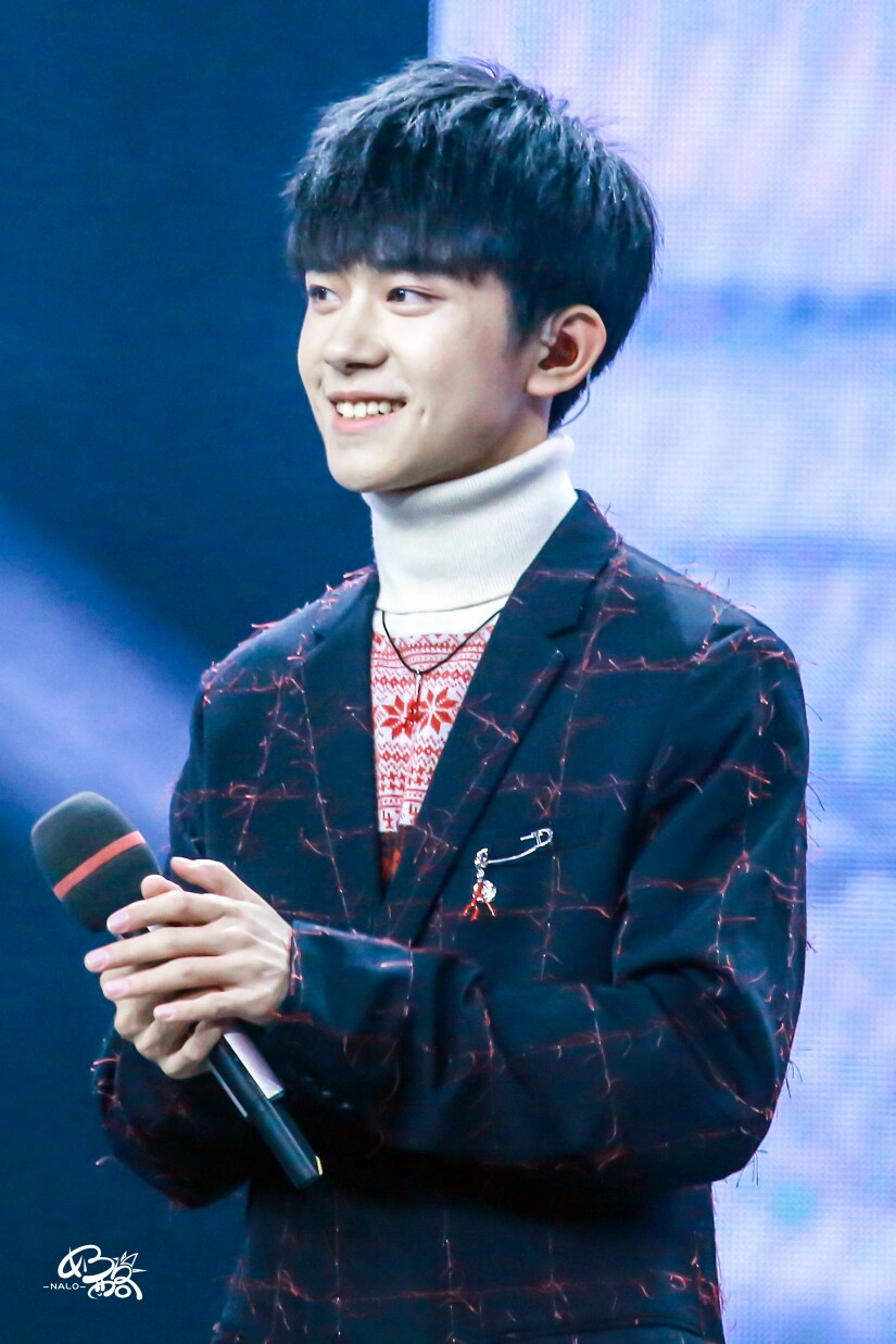 万千宠爱只为你                      易烊千玺