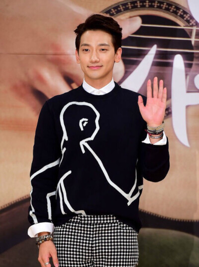 rain 郑智薰 桌面壁纸