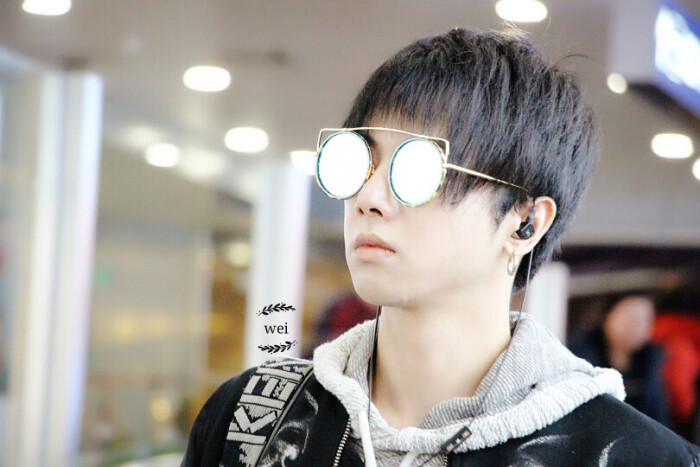 华晨宇 行程 2016.12.22 北京--海口 高清