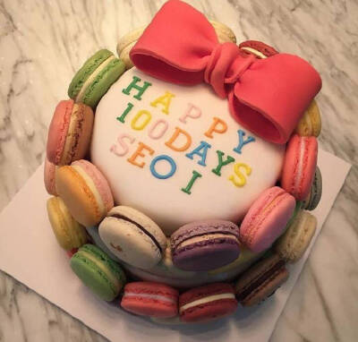 马卡龙蛋糕~happy birthday!