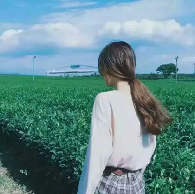 天空夕阳背影女头