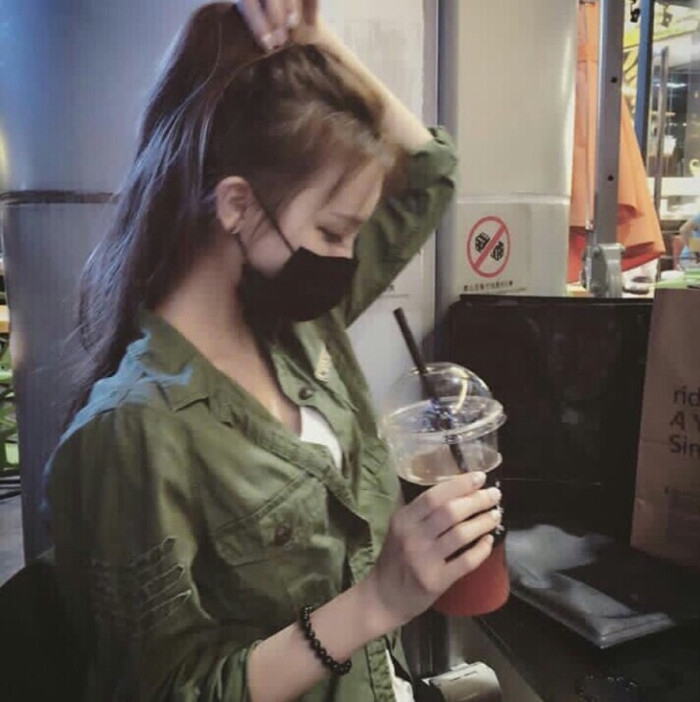 情侣头像 [一对] 清纯风 背影 黑色系 反感 重影 乖巧 [背景] 简洁 白