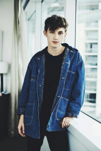 troye siven