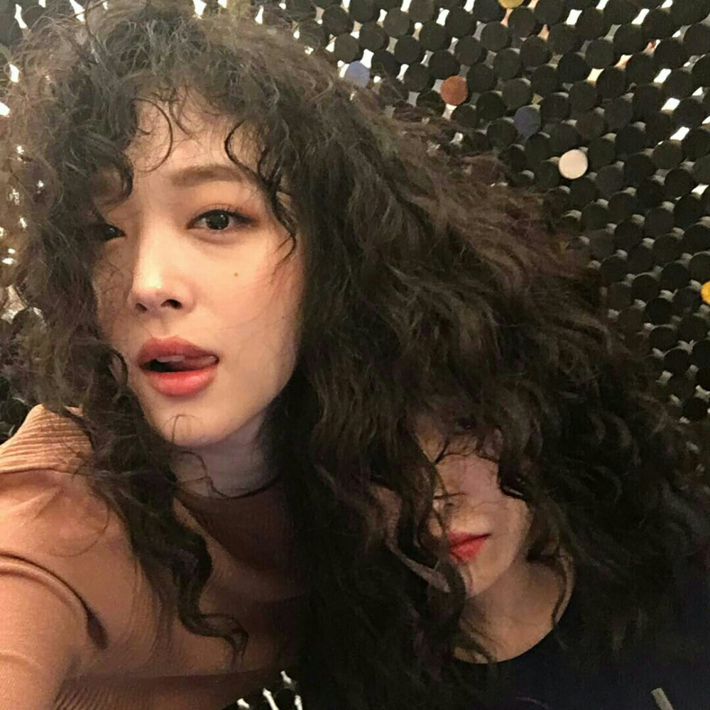 韩国女爱豆头像 崔雪莉sulli