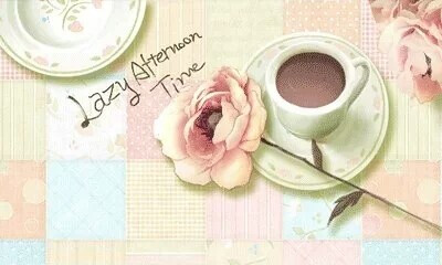 一杯咖啡,一朵鲜花,一本书,一个安静的下午茶