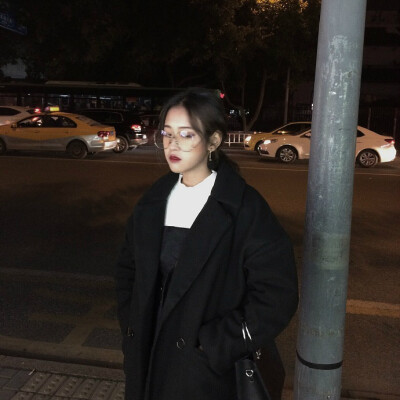 安静 可爱 卖萌 个性 自拍 狗狗 猫猫 森系 背影 侧面 情头 女生头像