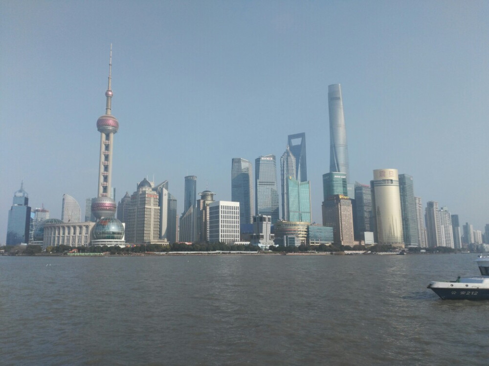 上海东方明珠塔,黄浦江,外滩景