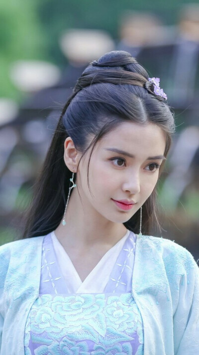 白聘婷.杨颖