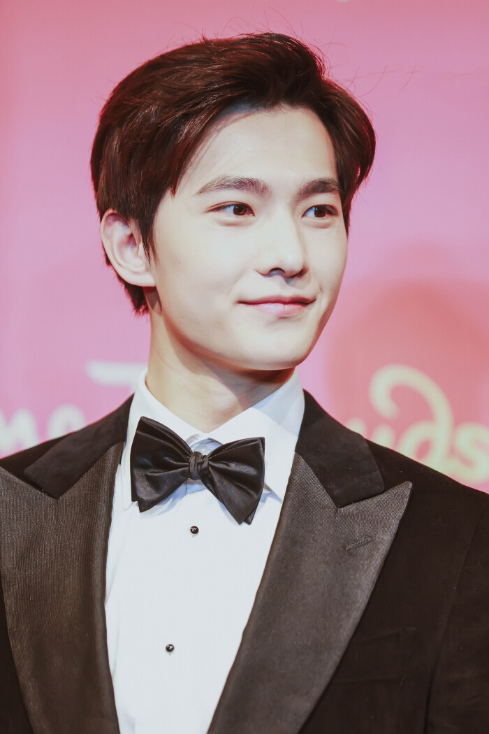 杨洋 高清 西装 会心一击^o^