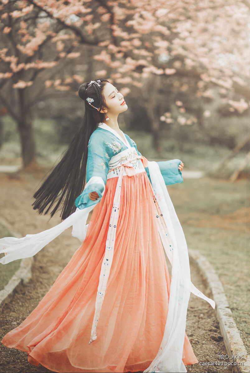 唯美,小清新,汉服,古装,古风,古风头像,古风女头,禁二传 by浅醉°