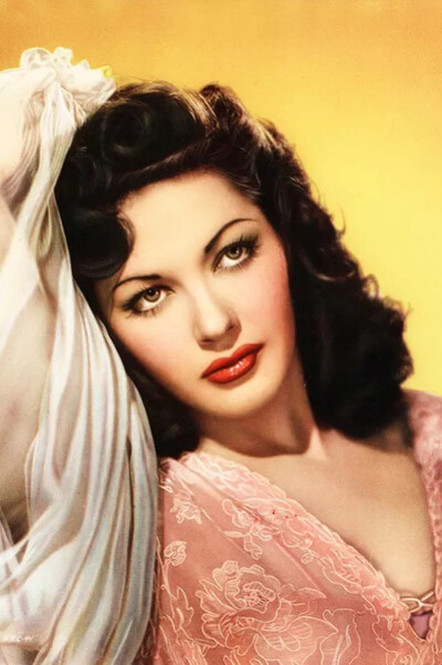 yvonne de carlo