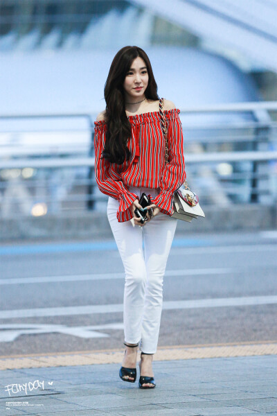 少女时代 黄美英tiffany 壁纸