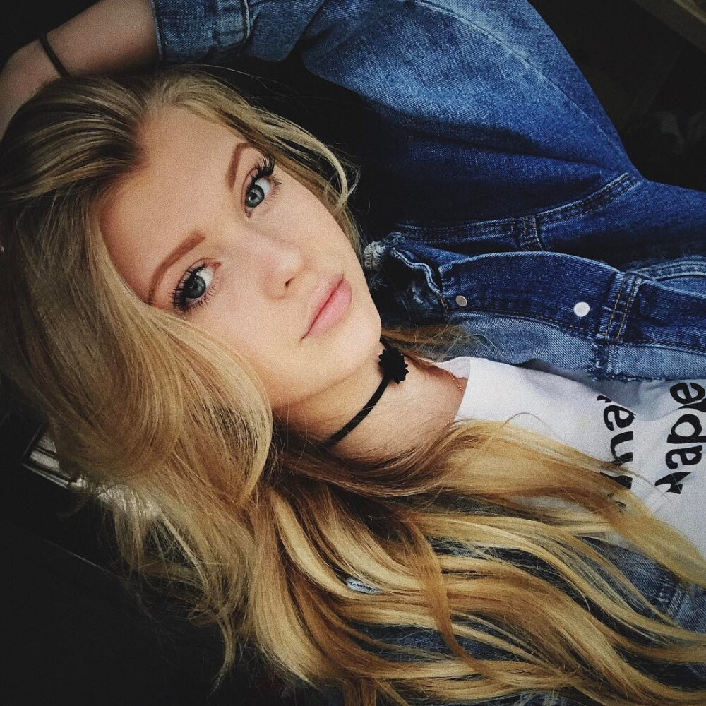 loren gray