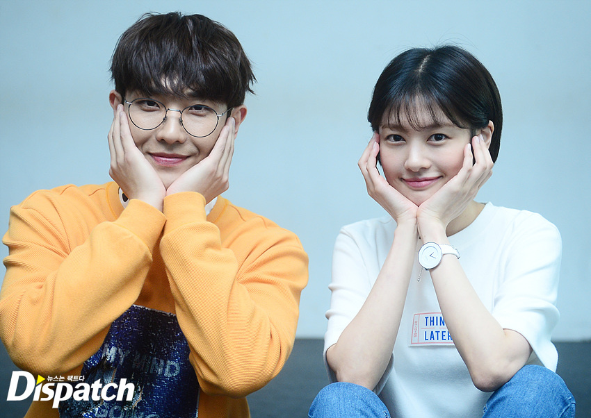 李准 郑素敏 爸爸好奇怪 图片搬运自微博 壁纸 