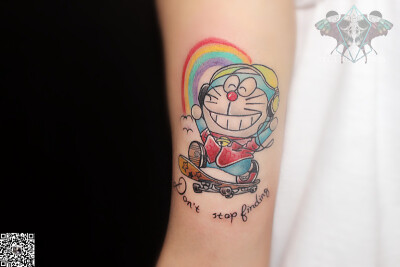 哆啦a梦纹身 卡通纹身 昆明纹身店 昆明纹身 英文纹身 彩虹纹身