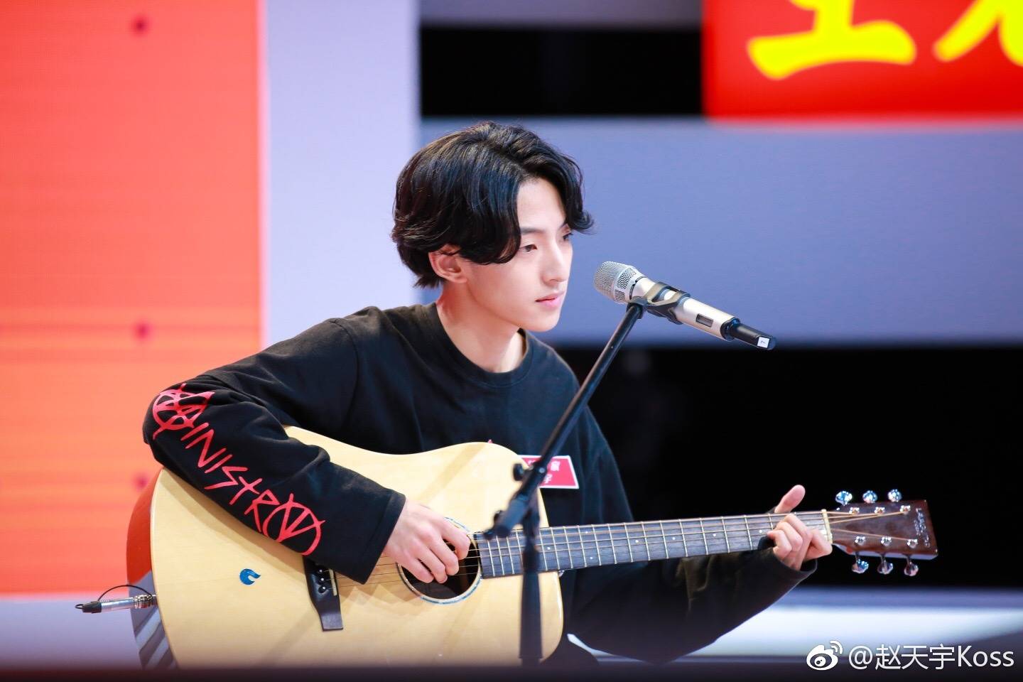 会弹吉他的男生最迷人