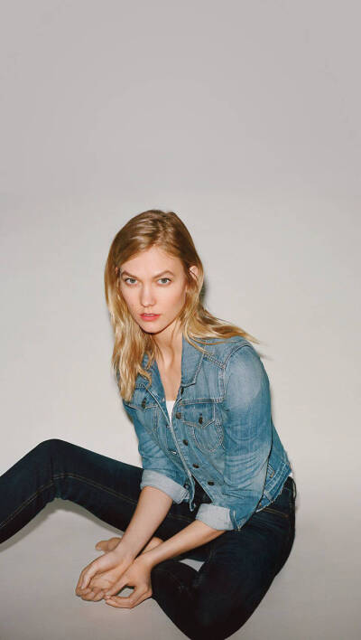 卡莉·克劳斯(运动k) 外文名: karlie kloss 别名: 小kk 国籍: 美国