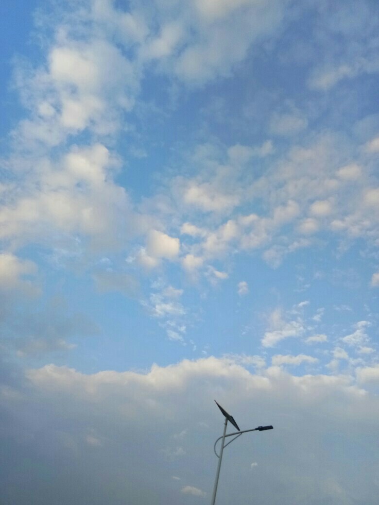 蓝蓝的天空