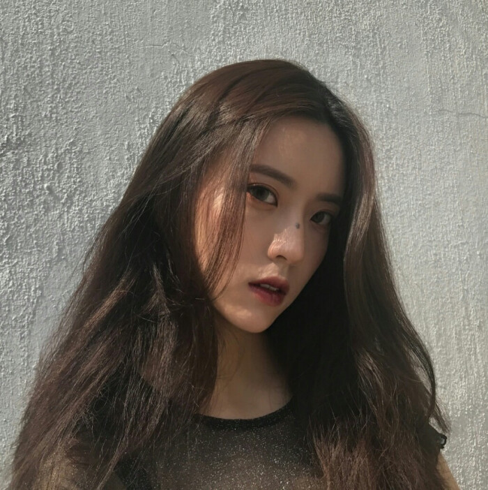 文氏阿旭～ 头像女 高冷 女神 气质 个性 酷 玩网女