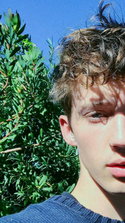 troye sivan