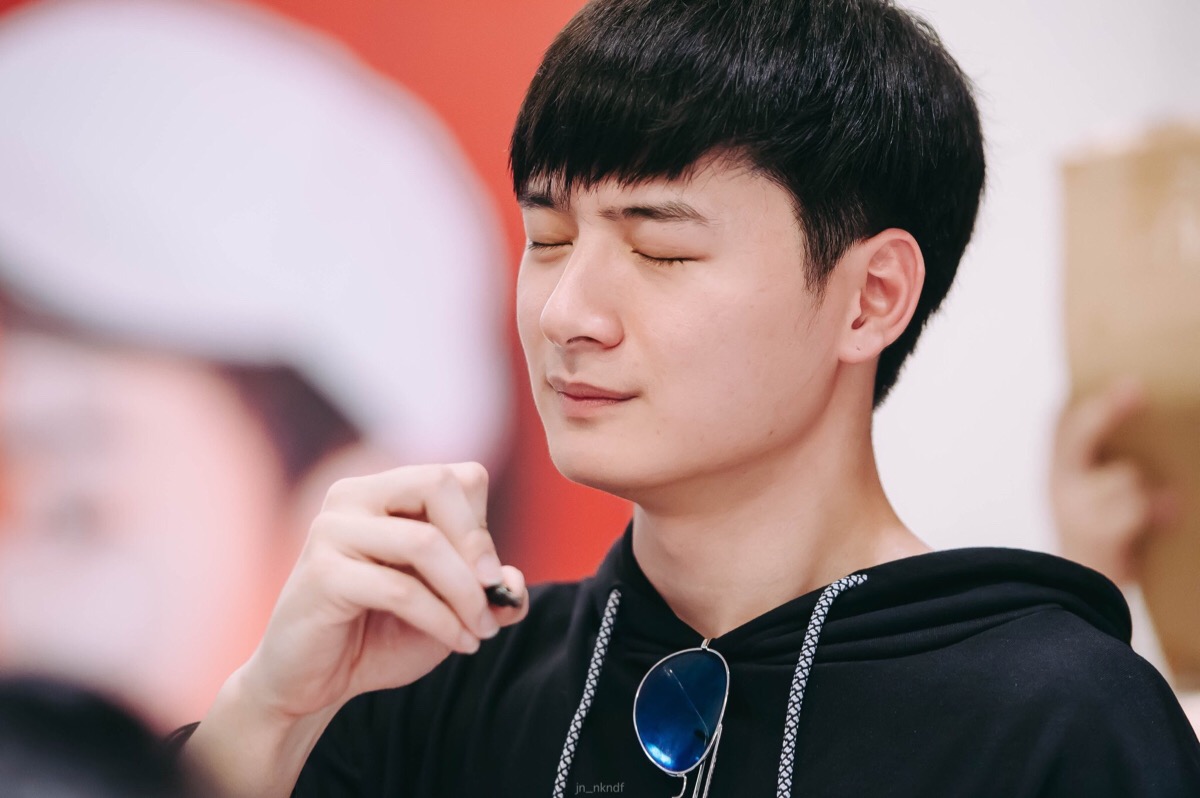 kristperawat 暖暖 阿日学长 arthit 王慧侦 泰剧一年生