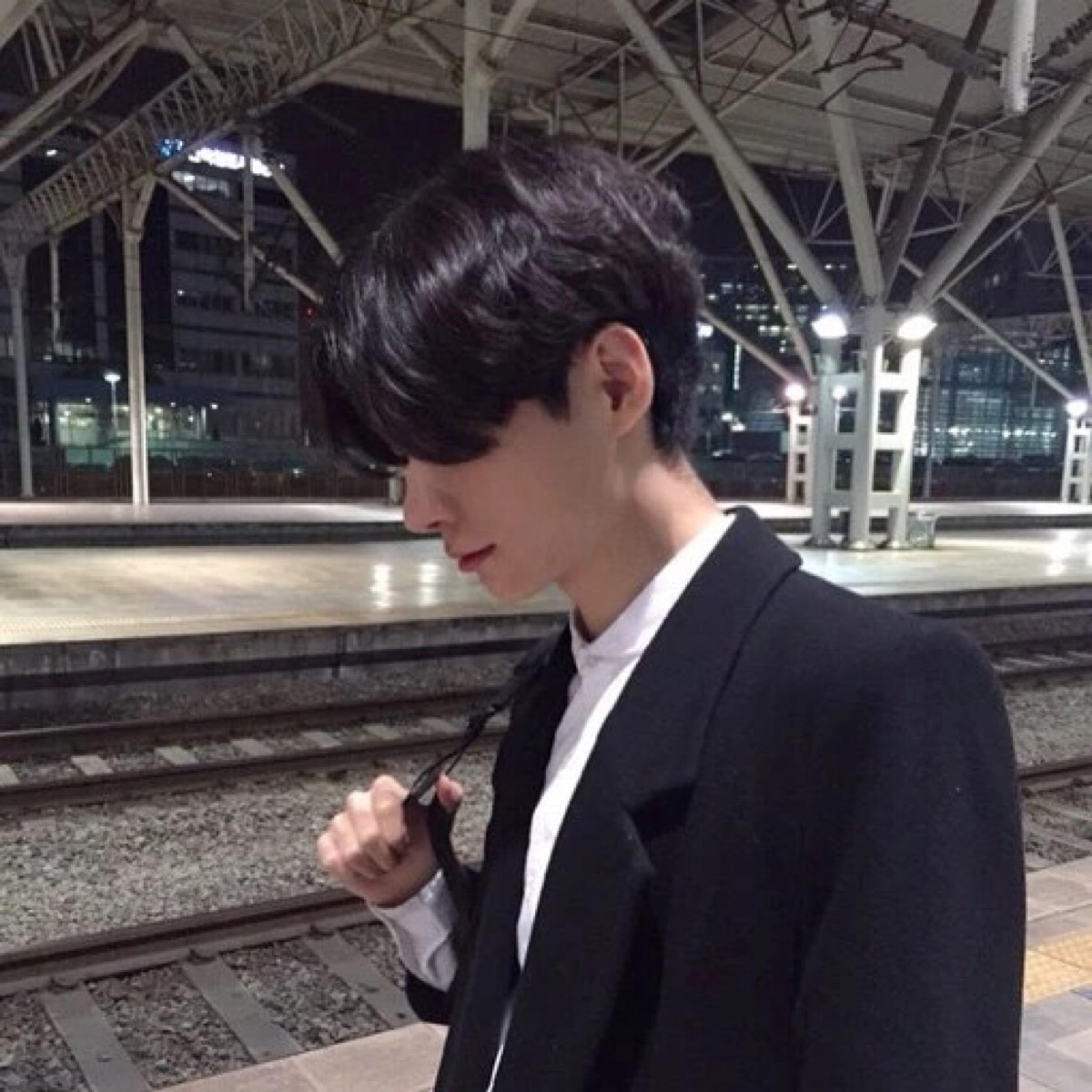 [李纨] 男星> 男头> 阳光> 男孩> 头像> 玩网>