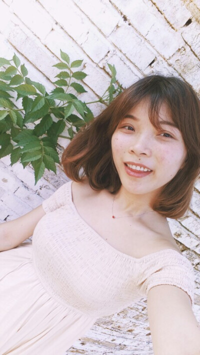爱笑的女生运气不会差壁纸