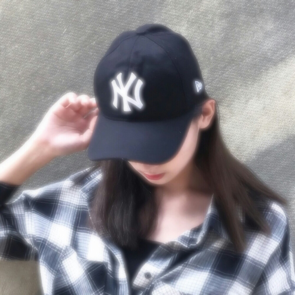 [女头] [韩系头像] [潮流] [个性潮流] [混搭] [气质] [半身] [女神]