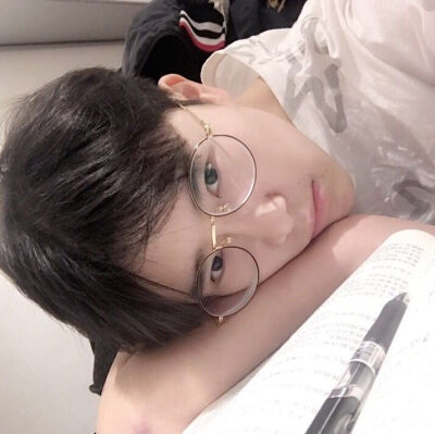 daisy妤故の 男生头像 男头 韩系