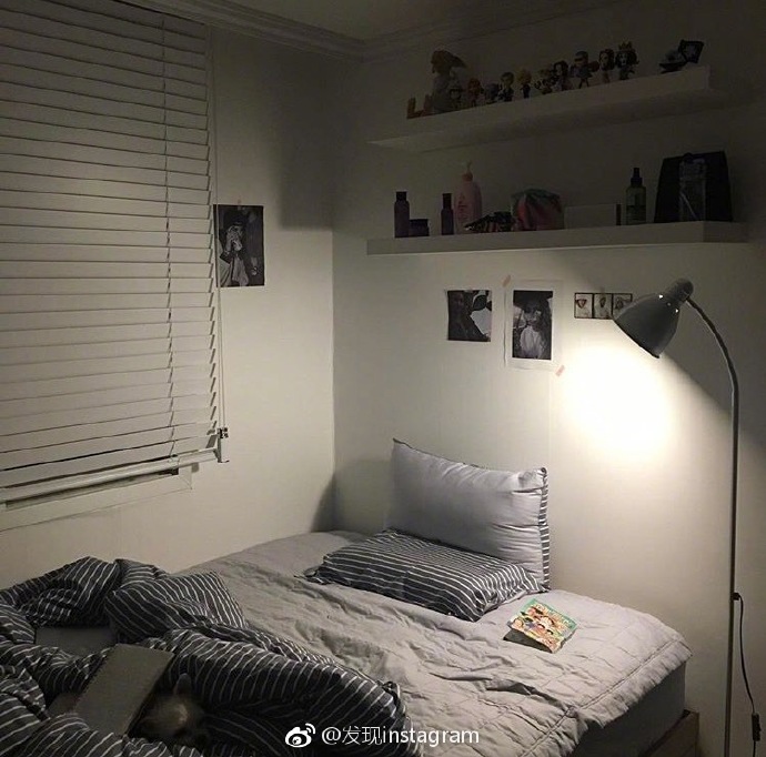性冷淡风的灰白色系卧室风格 ins:todayhouse