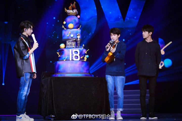 tfboys四周年##王俊凯18岁karryon#我的少年啊 生日快乐#焕蓝·未来