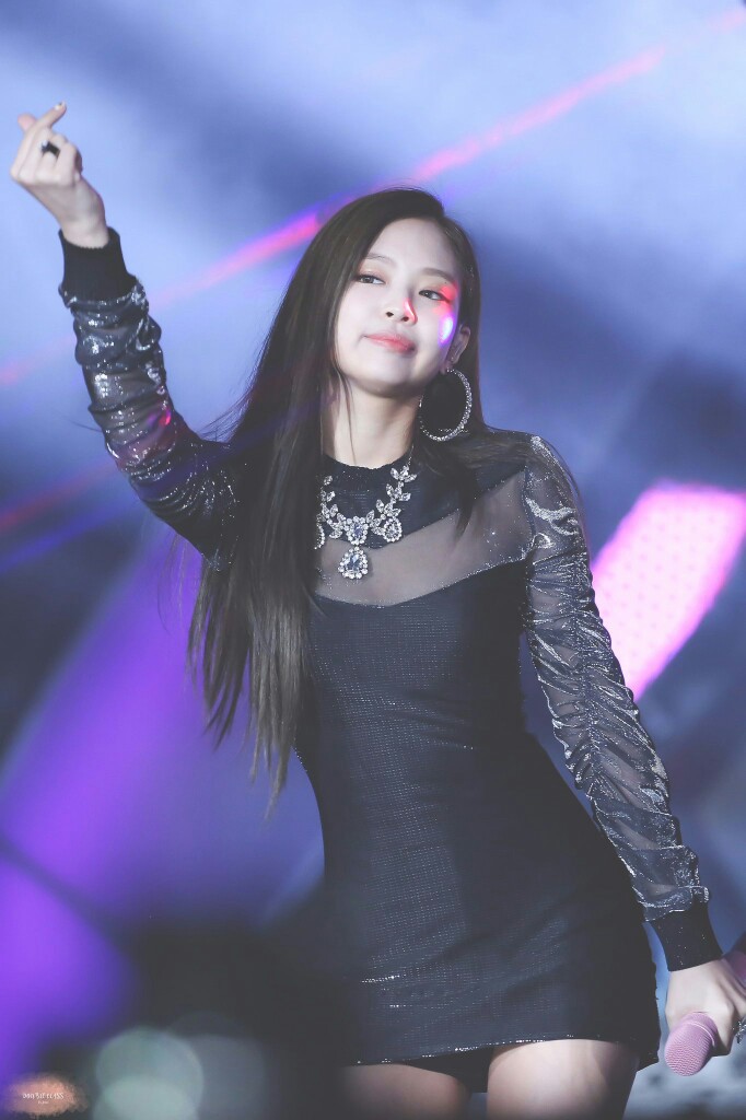 向全世界安利blackpink# jennie 【高清】171001 kmf 饭拍 blackpink