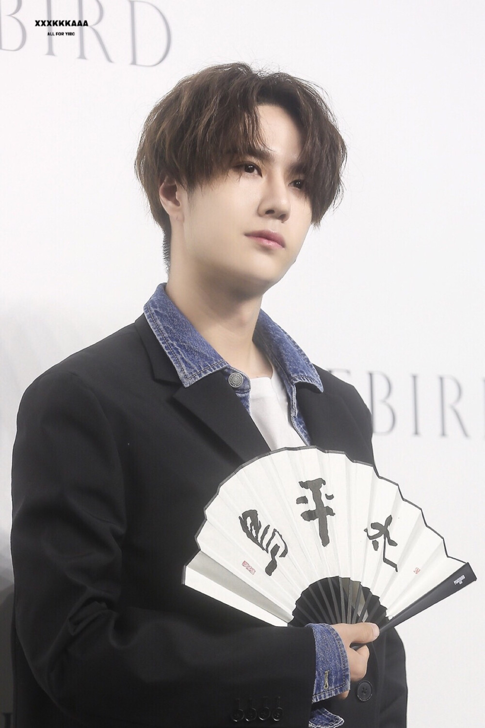 太平鸟风尚男装 peacebird men aw17 fashion show @uniq-王一博 cr