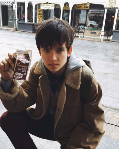 阿沙·巴特菲尔德asa butterfield