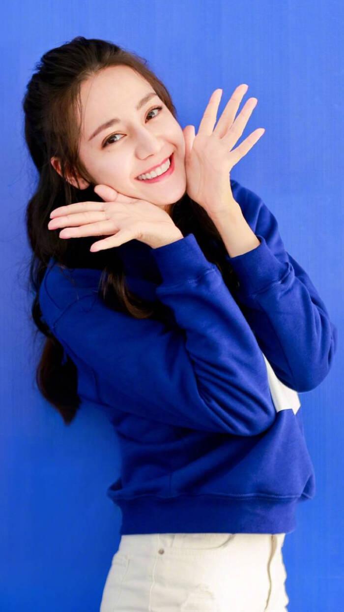 迪丽热巴,时尚杂志手机壁纸封面明星摄影