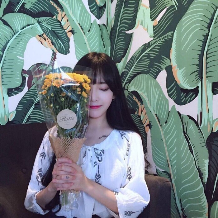 「女头」捧花 侧脸