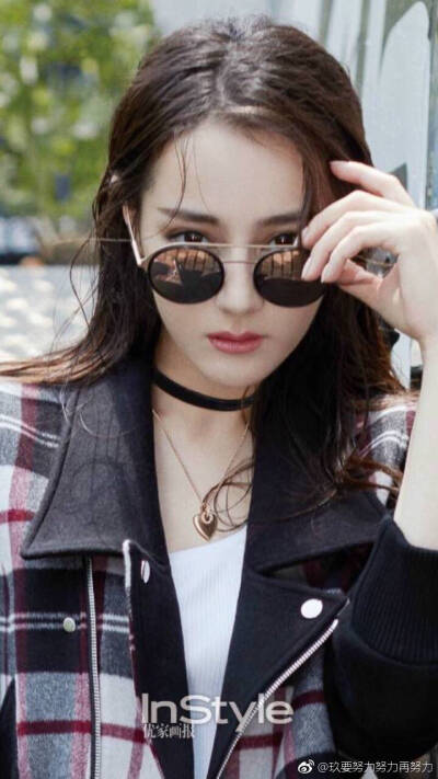 迪丽热巴杂志《优家画报》图