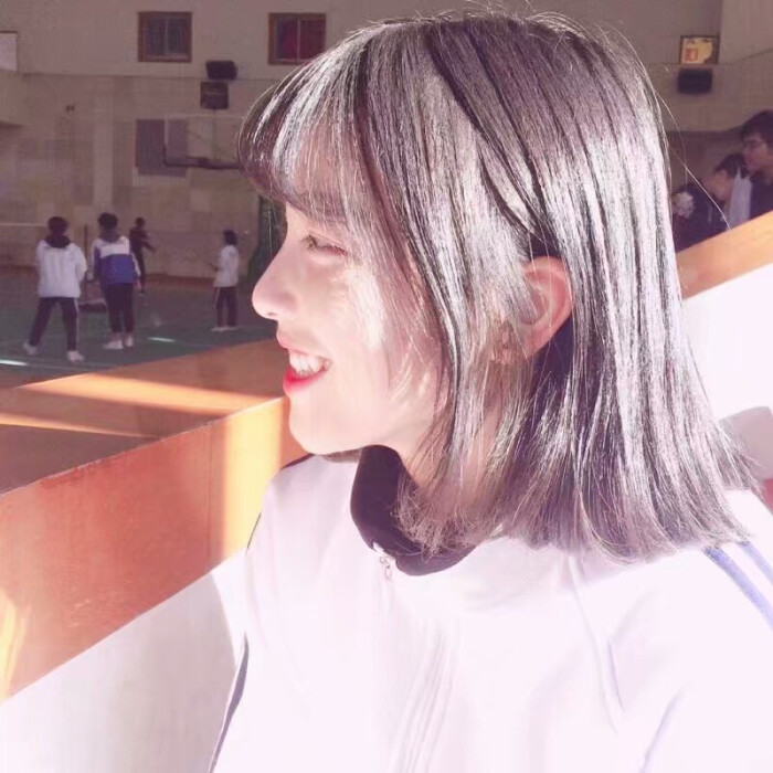 气质 女头 干净 头像 禁二 侵删
