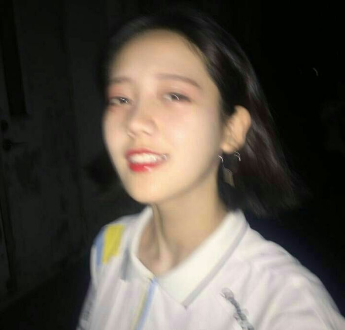 模糊头像 by坠落少女