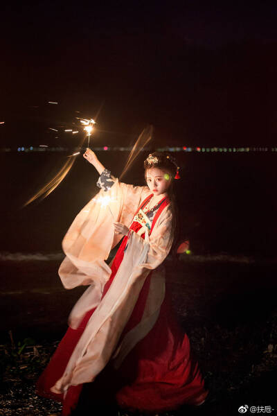 古风真人 壁纸 女生头像 女头 小清新 虐心 唯美 高清 意境