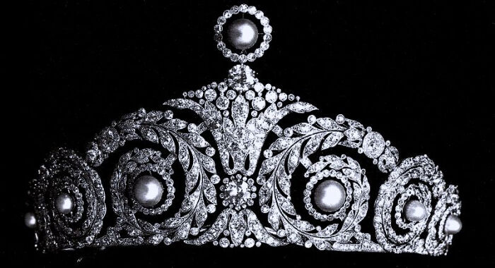 西班牙索菲亚王后的王冠