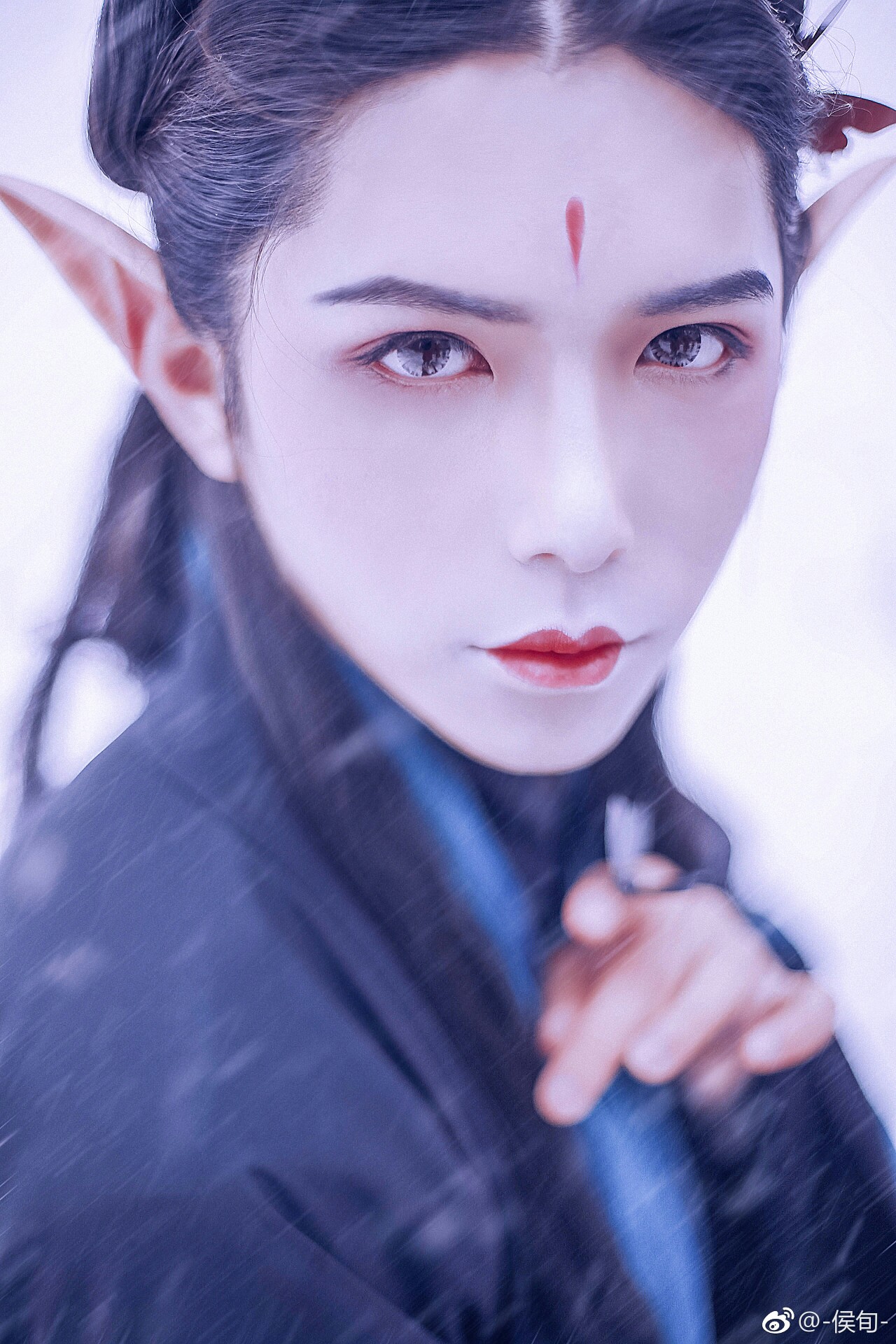 古装·汉服摄影&后期&文案:@-侯旬- 妆发:@枝缠叶漫模特:@棉逗逗lucas