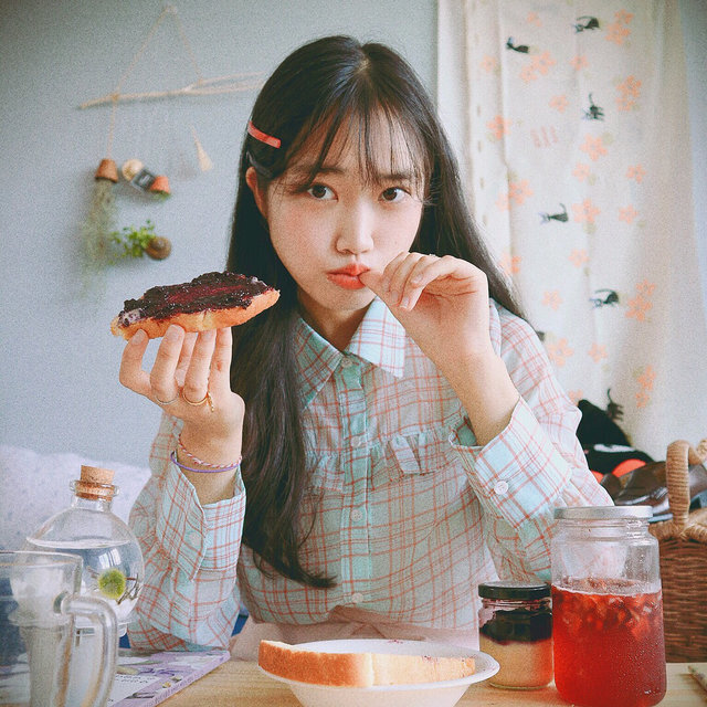好看的拍照造型姿势 少女 日常 韩国 女生 头像