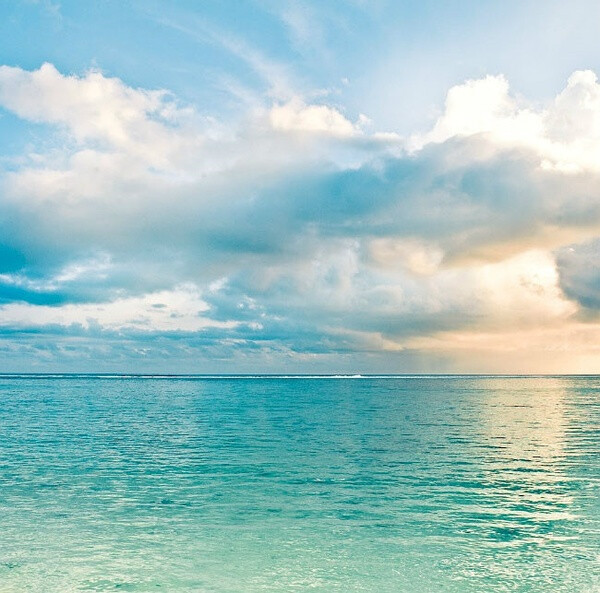 透明 清澈 唯美 美蓝 蓝色 蓝的 意境 开阔 场景 背景 壁纸 高清 大海