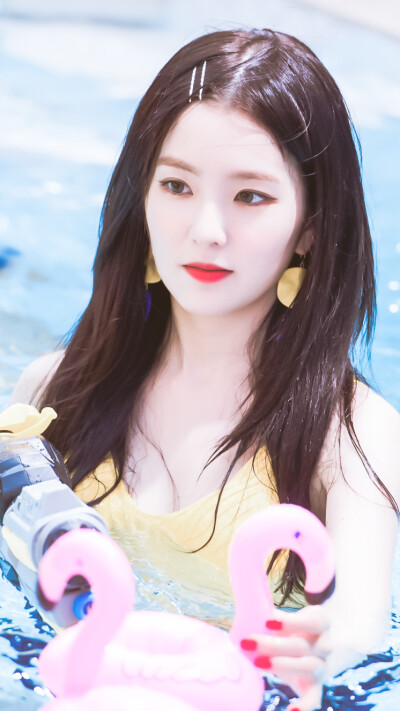 red velvet 裴珠泫 irene cr:她也让你疯狂