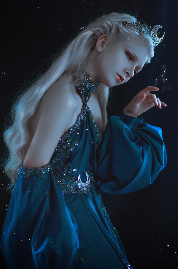 混搭的梦境与现实 lillianliu镜头下冷艳女王般的魔法肖像.
