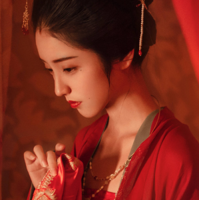 by:世中仙儿 泛轻舟女生头像〔古风〕〔气质〕