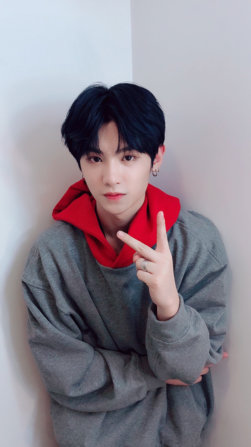 justin黄明昊